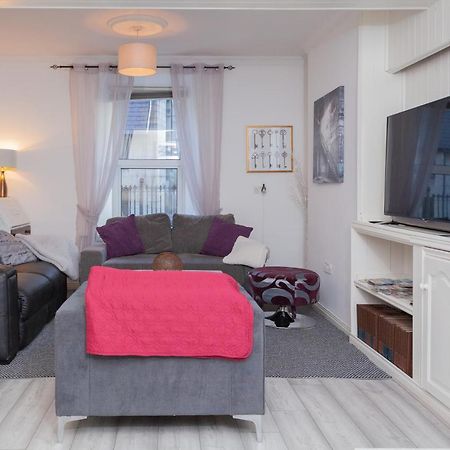 فيلا Windsor House لندنديري المظهر الخارجي الصورة